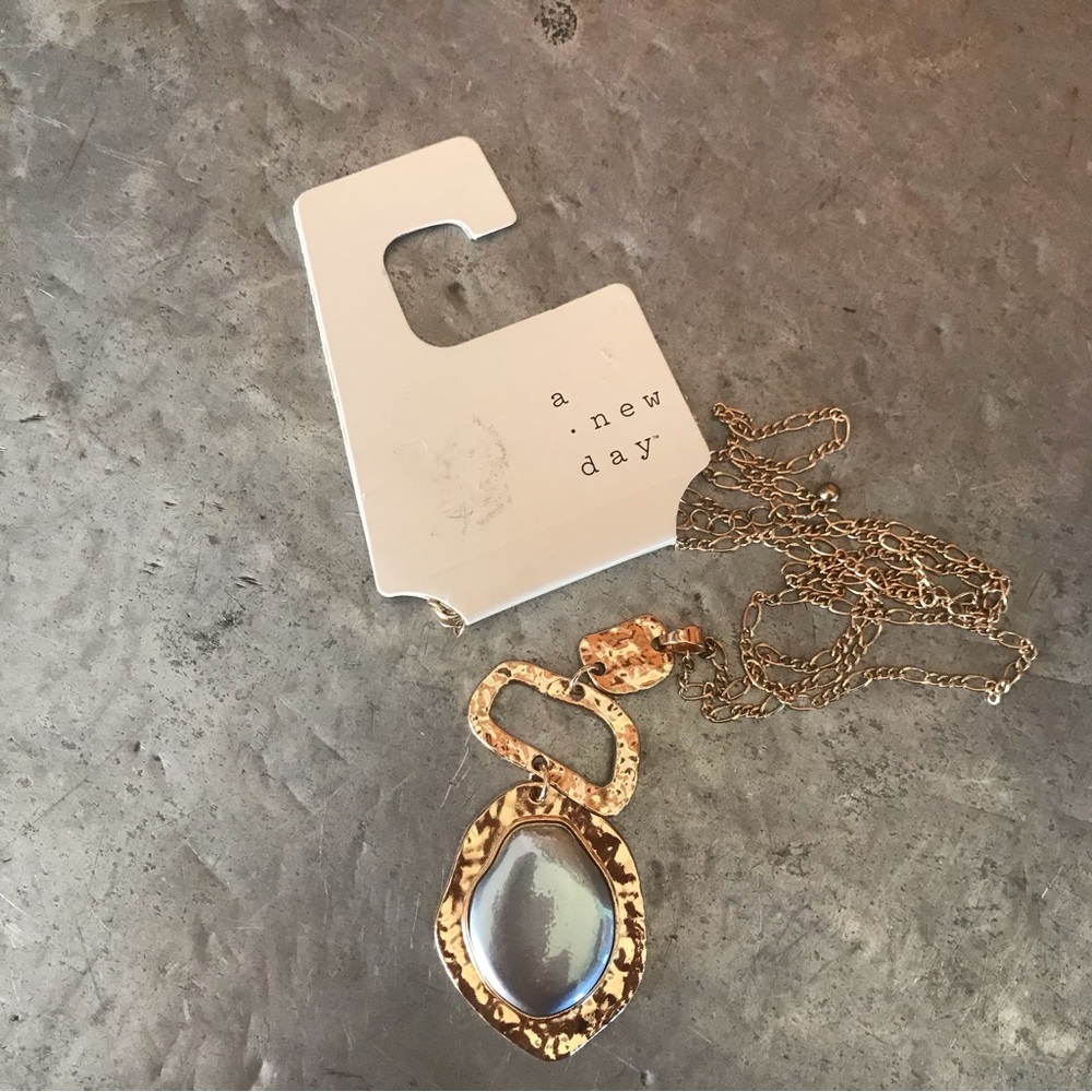 🟢Light Blue and Gold Necklace